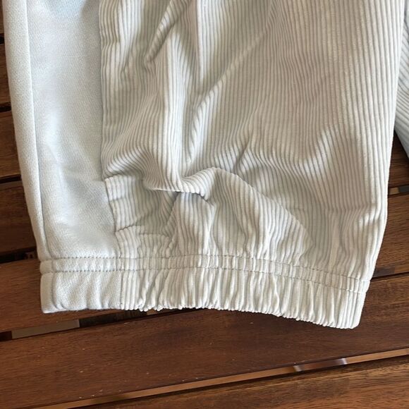 Nike Air Corduroy Fleece Sweatpants Pure Platinum Women Size XXL(DQ6926-043)$80 - Picture 9 of 13